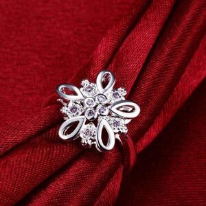 JT New Silver-Plated Cubic Zirconia Ring Size 7